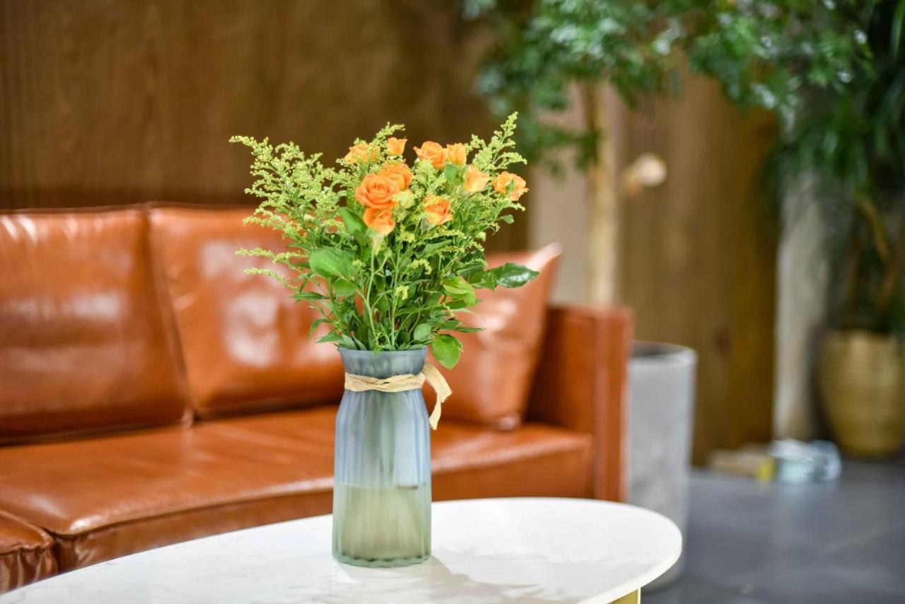 Xingshe Alley Courtyard Hotel Beijing Wangfujing Forbidden City Branch - Breakfast Included & English Speaking Reception & Free Wifi And Laundry Room & Hutong Culture & Cat-Keeping & Flower-Growing Terrace & One Day Tour Service & Free Coffee Экстерьер фото