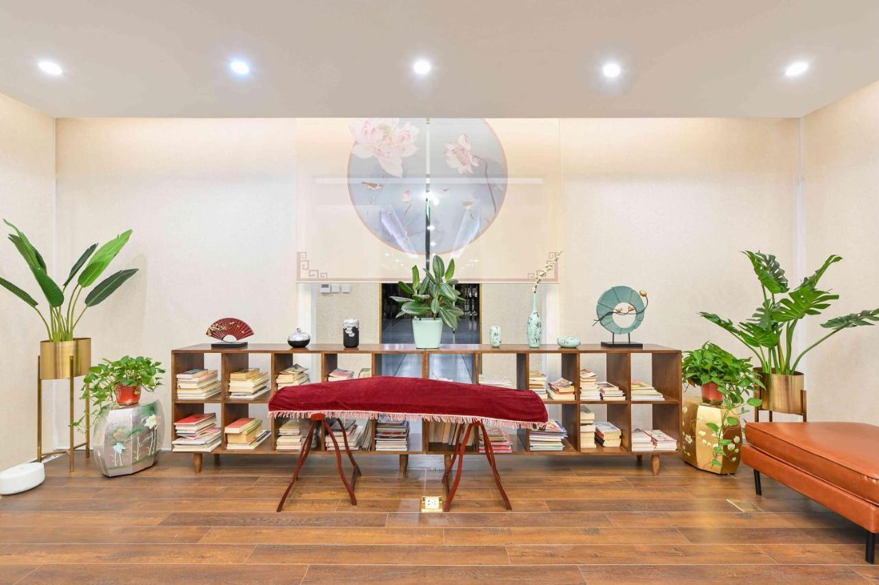 Xingshe Alley Courtyard Hotel Beijing Wangfujing Forbidden City Branch - Breakfast Included & English Speaking Reception & Free Wifi And Laundry Room & Hutong Culture & Cat-Keeping & Flower-Growing Terrace & One Day Tour Service & Free Coffee Экстерьер фото