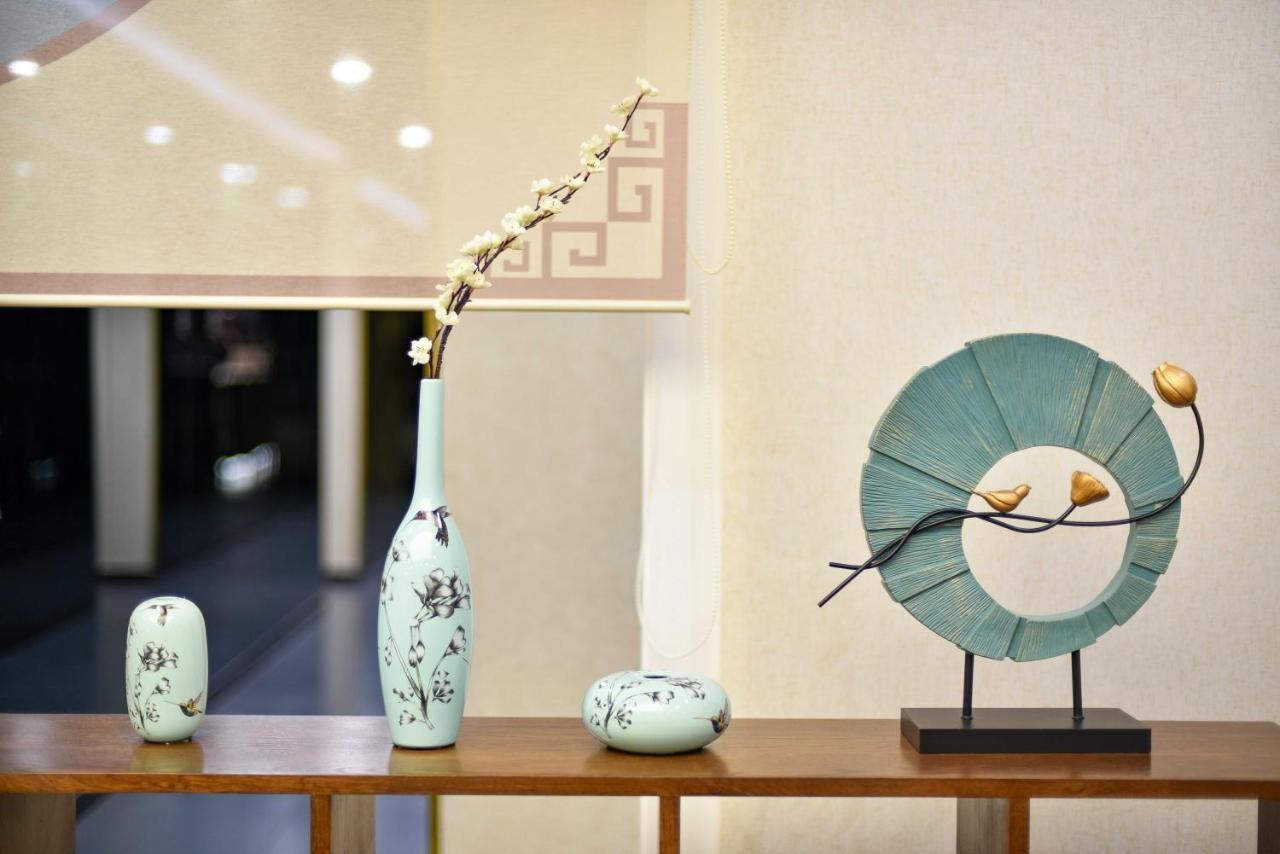 Xingshe Alley Courtyard Hotel Beijing Wangfujing Forbidden City Branch - Breakfast Included & English Speaking Reception & Free Wifi And Laundry Room & Hutong Culture & Cat-Keeping & Flower-Growing Terrace & One Day Tour Service & Free Coffee Экстерьер фото
