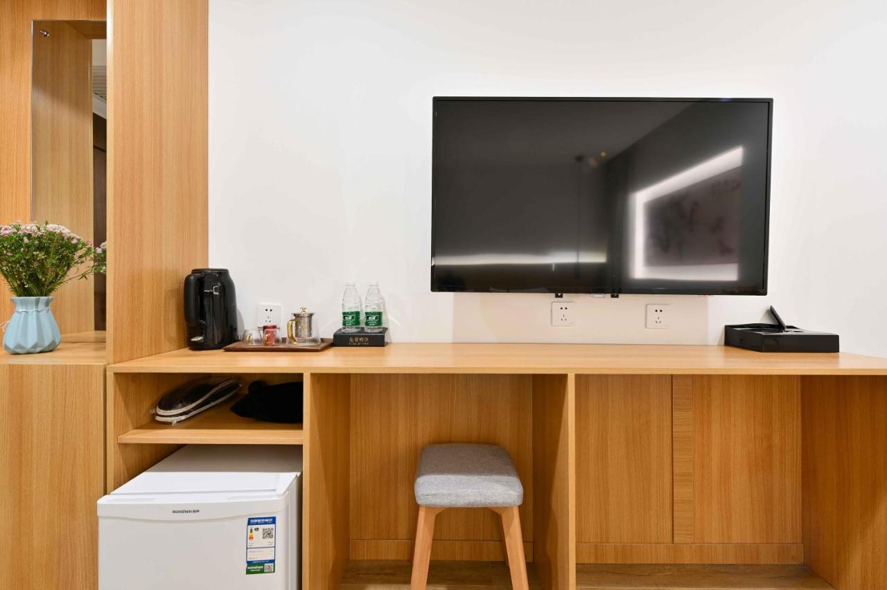 Xingshe Alley Courtyard Hotel Beijing Wangfujing Forbidden City Branch - Breakfast Included & English Speaking Reception & Free Wifi And Laundry Room & Hutong Culture & Cat-Keeping & Flower-Growing Terrace & One Day Tour Service & Free Coffee Экстерьер фото