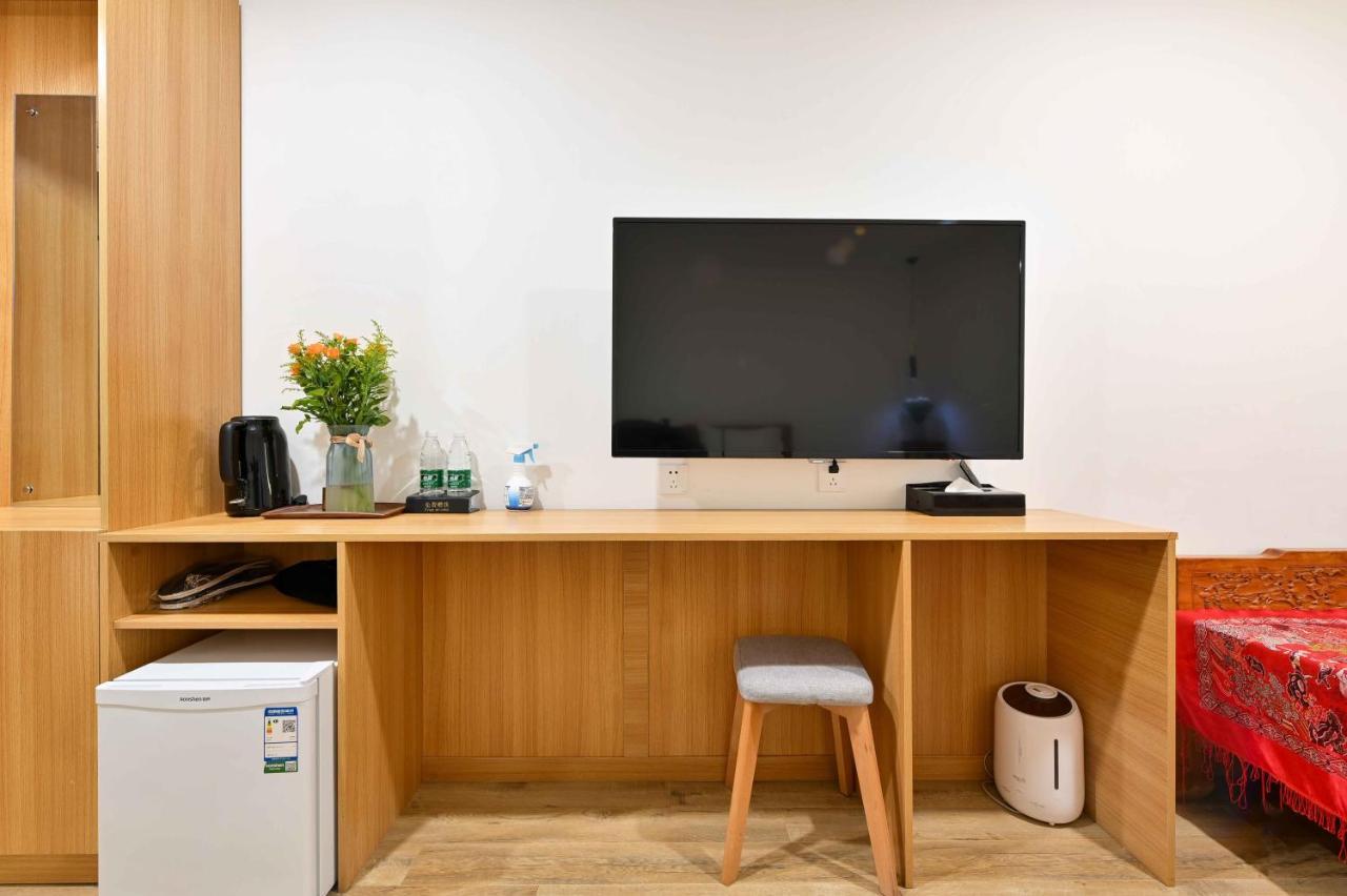 Xingshe Alley Courtyard Hotel Beijing Wangfujing Forbidden City Branch - Breakfast Included & English Speaking Reception & Free Wifi And Laundry Room & Hutong Culture & Cat-Keeping & Flower-Growing Terrace & One Day Tour Service & Free Coffee Экстерьер фото